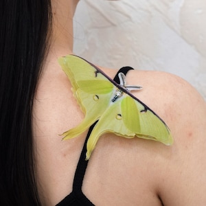 Silk olive green luna moth hair clips moving wings lightweight hair jewelry for women and girl gift