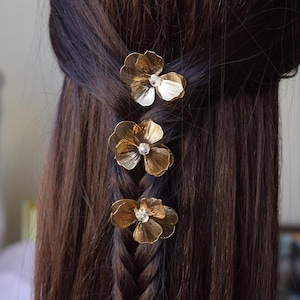 Gold Flower Hair Pins Set of 3 | Delicate Metal Floral Hairpins | Bridal Hair Accessory for Wedding, Bridesmaids or Photoshoot