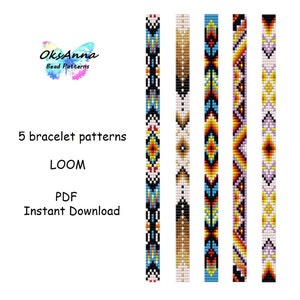 Könnte beinhalten: Fünf bunte Perlenmuster für Web-Armbänder. Die Muster sind in verschiedenen Farben, darunter Rot, Blau, Gelb, Weiß und Schwarz. Die Muster sind alle geometrisch und zeigen Pfeile, Rauten und andere Formen. Der Text "5 bracelet patterns LOOM PDF Instant Download" ist ebenfalls sichtbar.