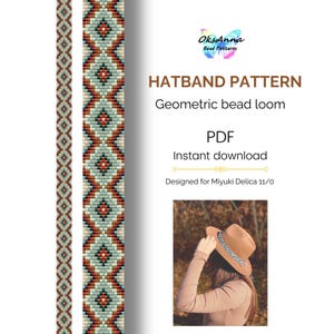 Puede incluir: Un letrero de madera hecho a mano con la palabra "Welcome" escrita a mano. El letrero pintado de blanco tiene un acabado envejecido y un pequeño corazón decorativo. Diseñado para uso interior o exterior.