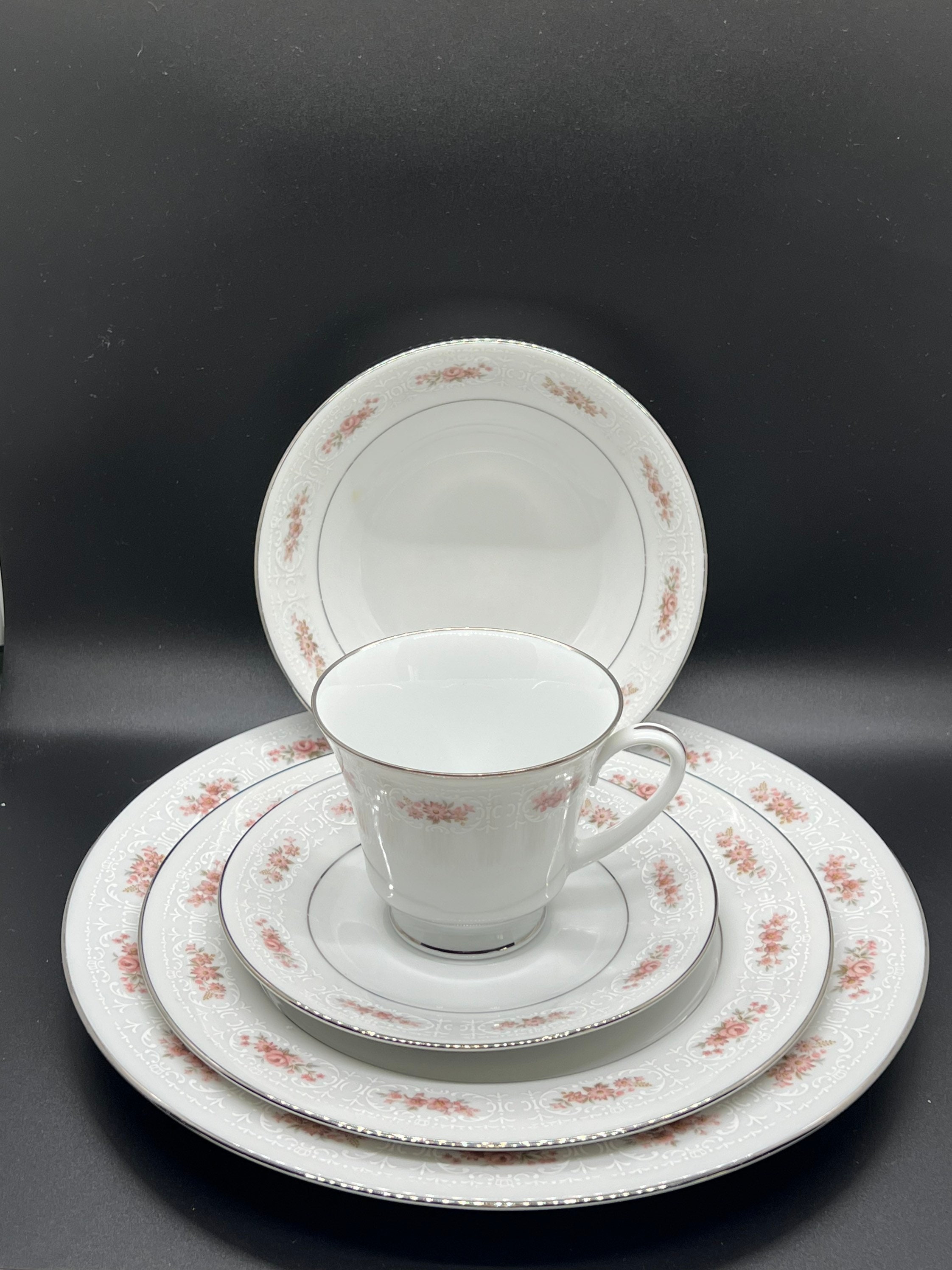 【レア】 Noritake 装飾品タイル RC Noritake Petula 5 Pieces - Dinner, Salad, Tea Cup, Saucer