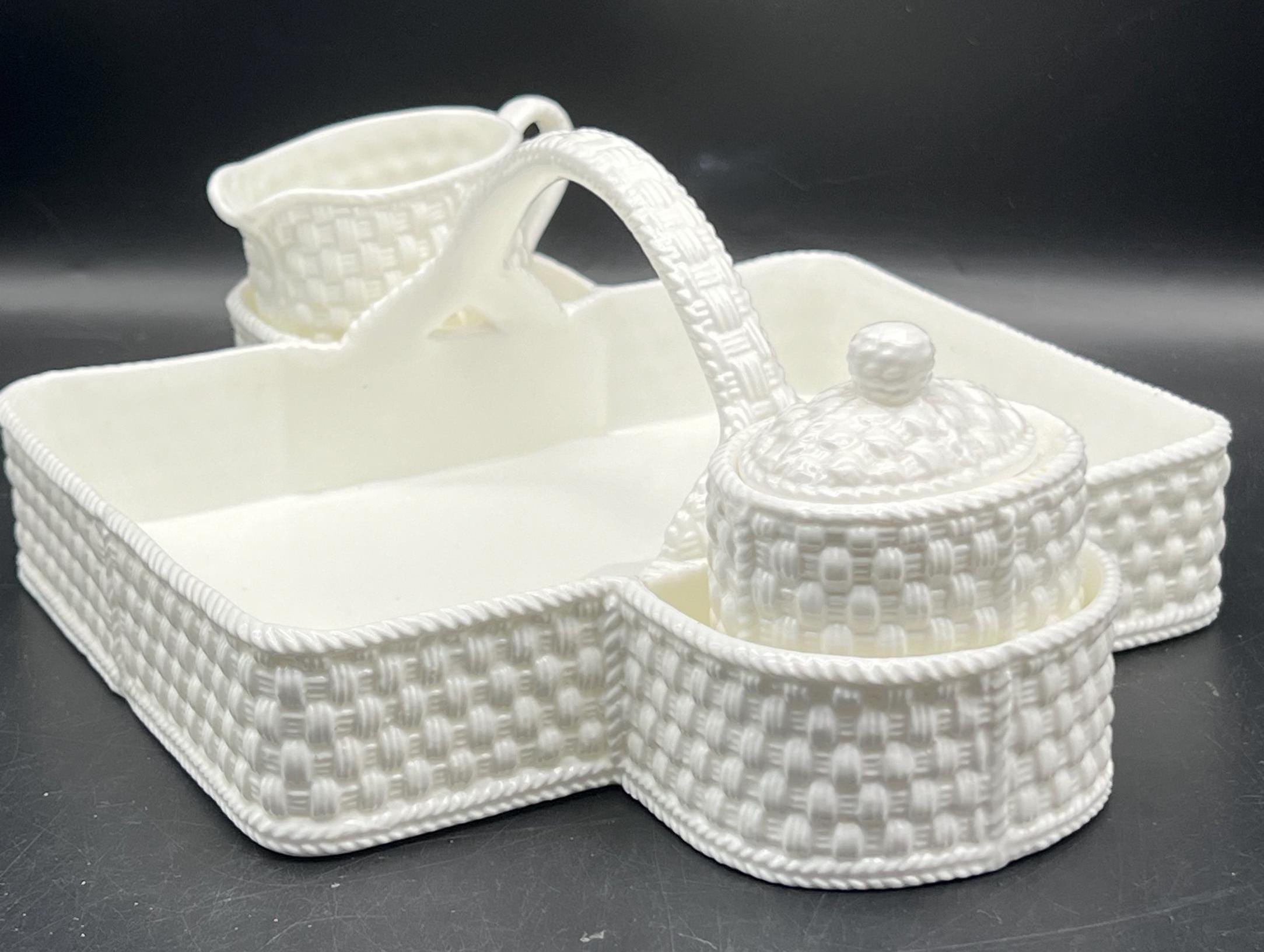 Tiffany & Co. バスケットボウル 陶器製 Tiffany & Co Ceramic Berry Basket in 