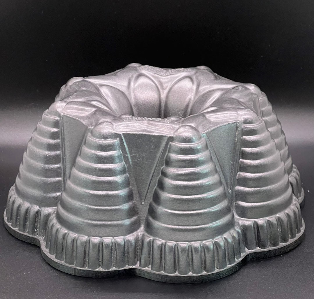 Nordic Ware Fiesta Party Pan Bundt Pan Etsy