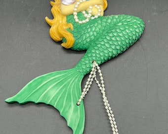 Large Mermaid Figure Ornamemt or Home Wall Decor Poly Resin 9" Head to Bottom of Shell Ornament