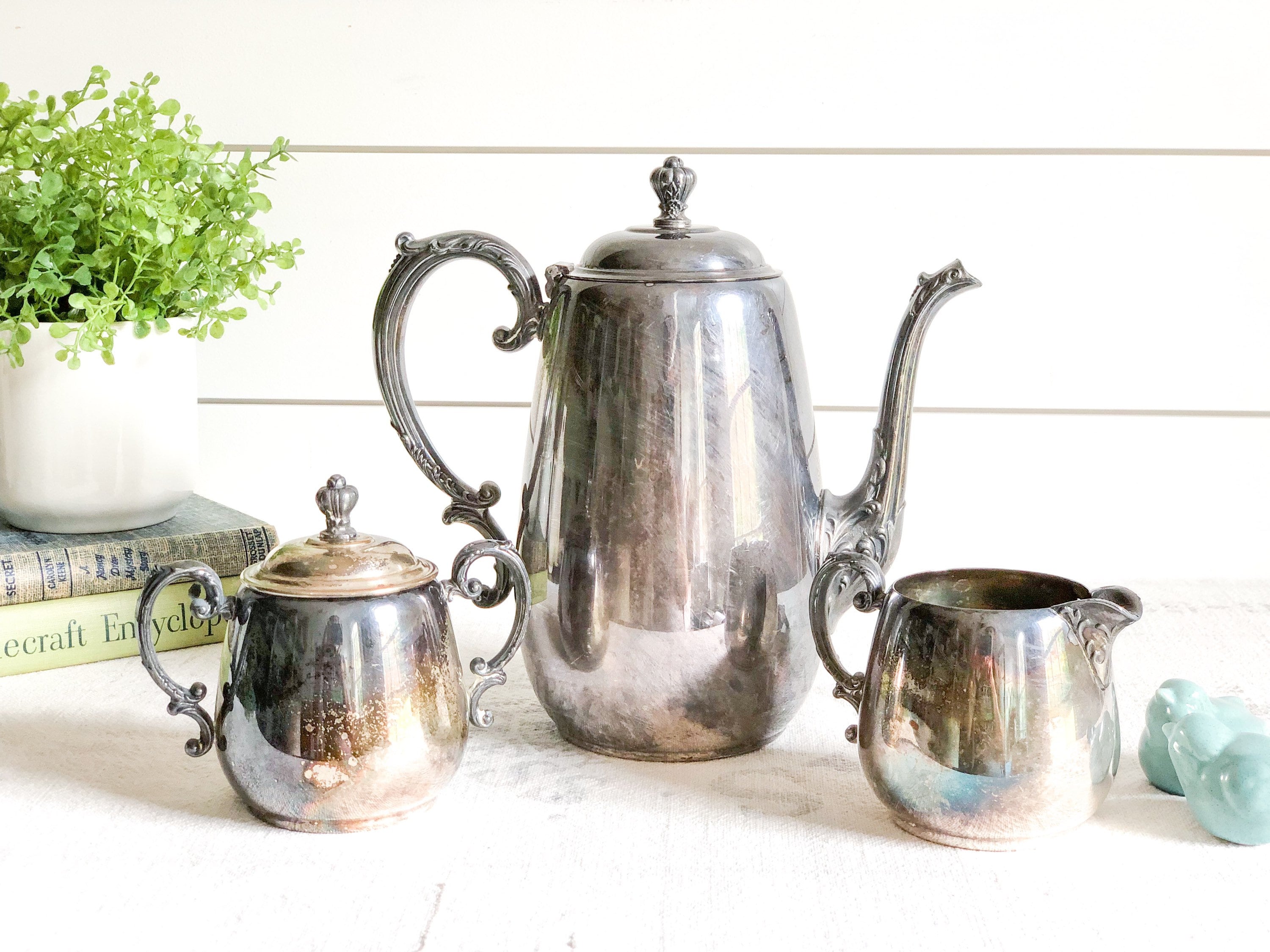 Vintage Wm. Rogers & Son “spring Flower” Silver Tea/coffee Set