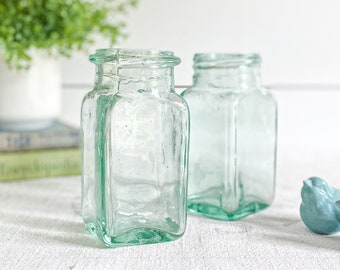 ヴィンテージの青いガラスの牛乳瓶：サッチャーの乳製品の花瓶 - Etsy 日本