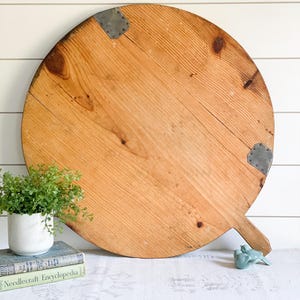 Vintage Wooden Bread Board; Large Round Wood Bread Server w/ Handle; Primitive Wood Cutting, Serving Board; Large Charcuterie, Cheese Board