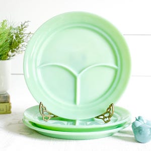 Vintage Set Fire King Jadeite Restaurant Ware Grill Plates; Jadite Mint Green Milk Glass Divided Dinner Plates; Thick Chunky Jade-Ite Dishes
