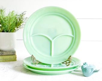 Vintage Set Fire King Jadeite Restaurant Ware Grill Plates; Jadite Mint Green Milk Glass Divided Dinner Plates; Thick Chunky Jade-Ite Dishes