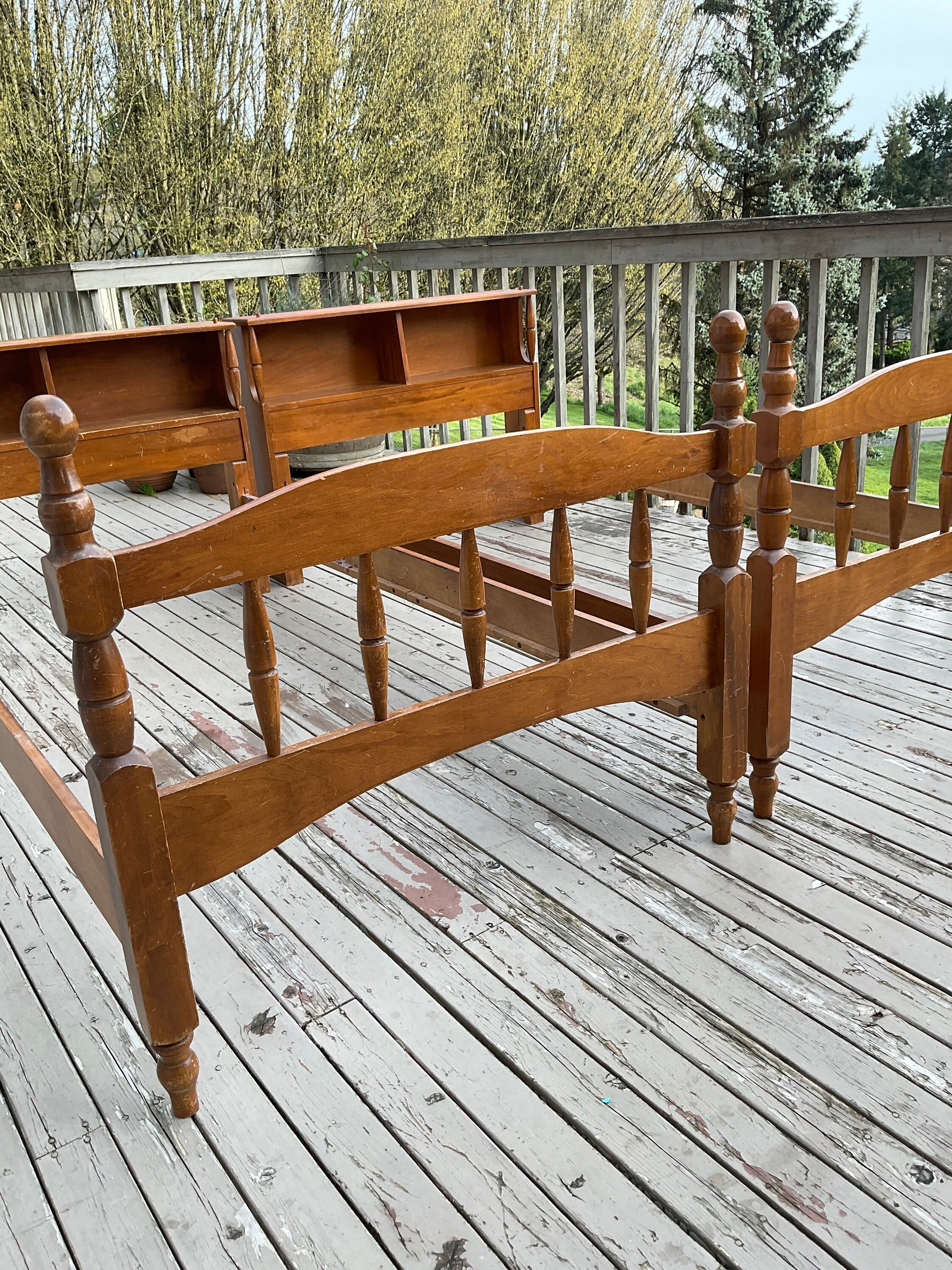 Vintage ethan allen twin bed deals