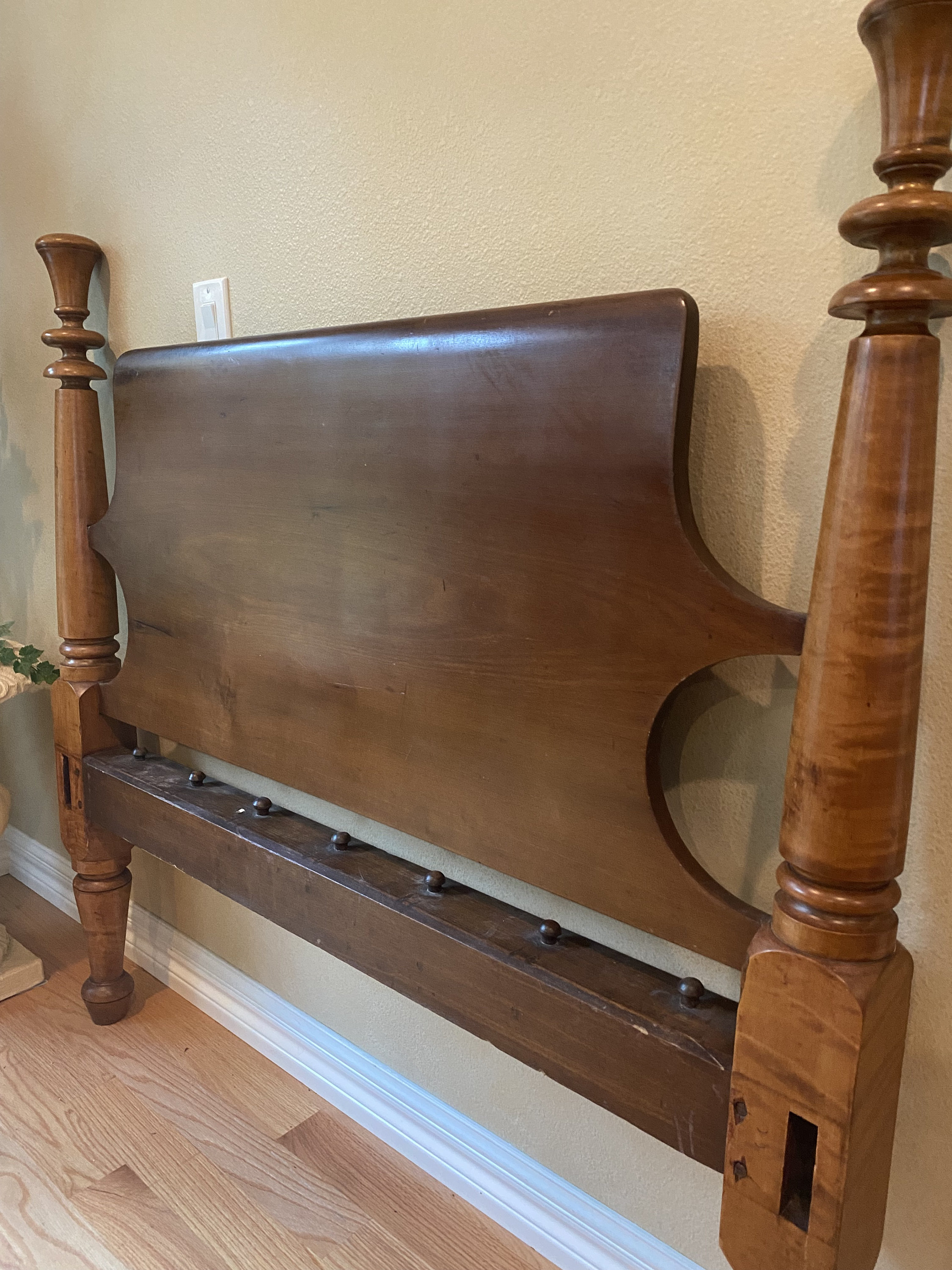 Antique Maple 4-poster Rope Bed From 1800s Antique 3/4 Size With Bell ...