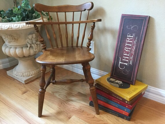 Set Of 4 Ethan Allen Heirloom Nutmeg Maple Colonial Style Comb - Ethan Allen Windsor Armchair Set Of 4 Ethan Allen Heirloom Nutmeg Maple Colonial Style Comb - Ethan Allen Windsor Armchair
