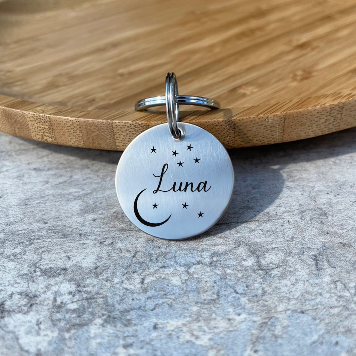Personalisierter Hunde Namensanhänger mit Naturszene Design Etsy