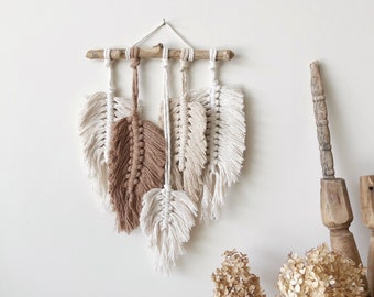 Las mini plumas colgantes