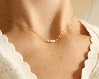 Kurze Halskette aus 14 Karat Gold gefüllt mit Morganit-Edelsteinen