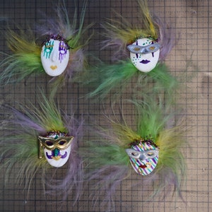 1:12 Scale Dollhouse Mardi Gras Mask