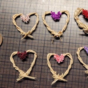 1:12 Scale Dollhouse Valentine&#39;s Day Wreath