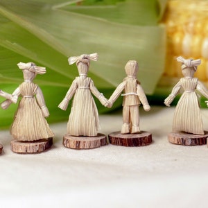 1:12 Scale Dollhouse Corn Husk Dolls