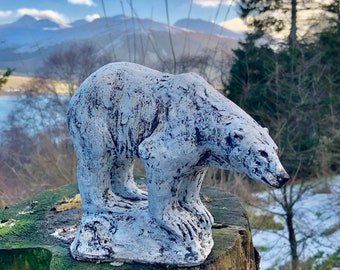 Polar bear sculpture in ceramic. By Paul Szeiler.