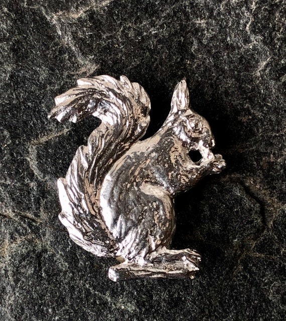 Red Squirrel brooch in pewter by Paul Szeiler