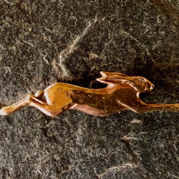 Hare brooch in bronze