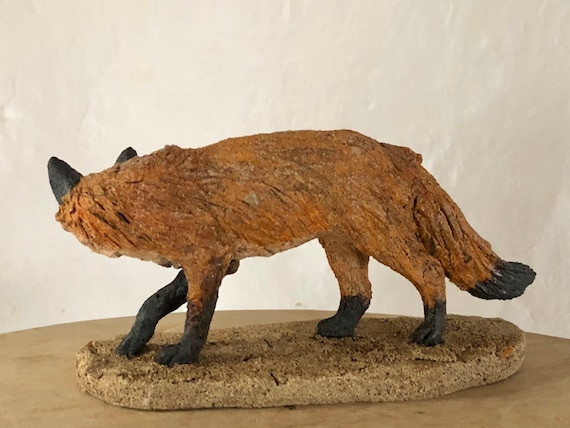 ポール・シェイラーによる陶器で手作りされたキツネの彫刻 - Etsy 日本 