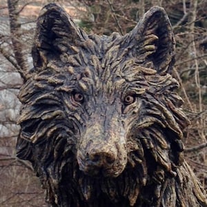 Wolf sculpture in ceramic by Paul Szeiler