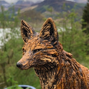 Fox sculpture in ceramic by Paul Szeiler