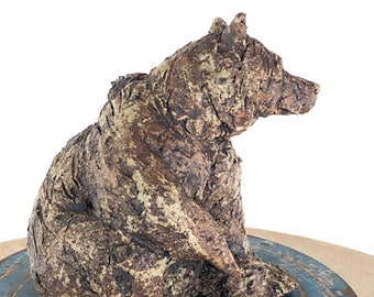 Grizzly Bear sculpture by Paul Szeiler