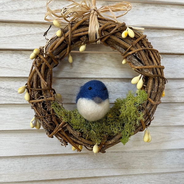 Mini natural vine wreath with needle felted blue bird, 6 inches wreath, natural wall decorations, wreath with blue bird, bird wreath.