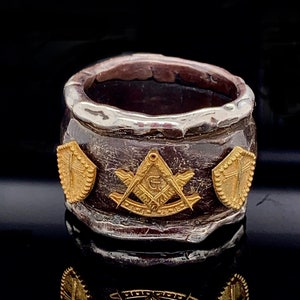 Oxidized Sterling Silver Masonic Ring: Gold Emblem Knight Templar Cross