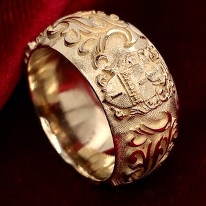 Family Crest Ring, Heraldic Ring, Custom Wedding Ring, Bespoke Ring, Gold Family Crest, Handmade Ring, Coat of Arm Ring, 14k Yellow Gold