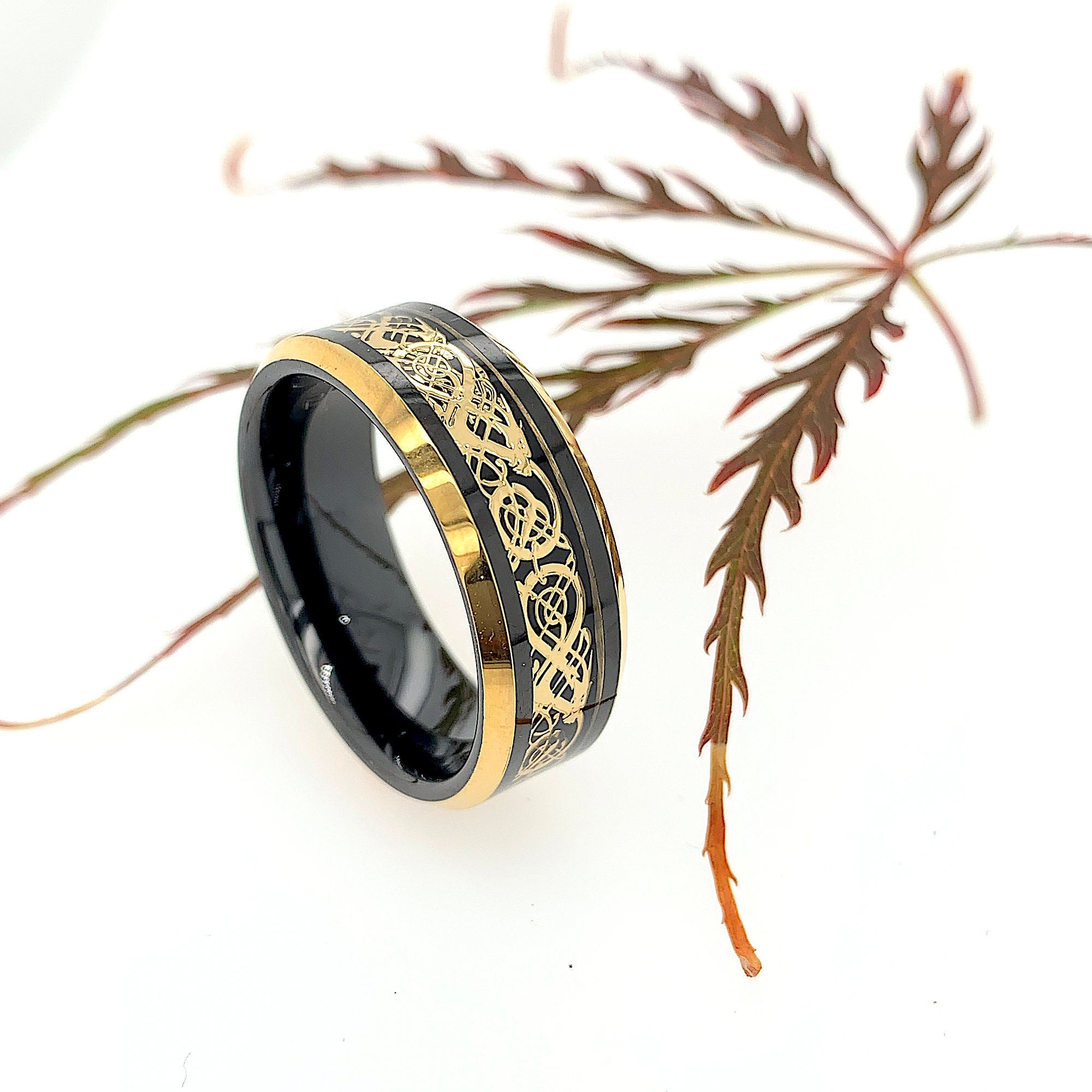 Anello In Tungsteno Nero Con Drago Celtico Verde | Fede Unisex 8 Mm, Misure USA 6-15