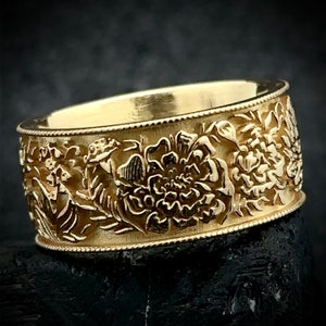 14k Solid Gold Birth Flower Ring: Custom Floral Wedding Band