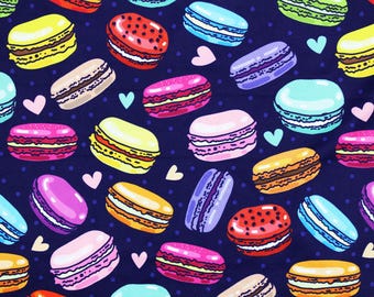 Washable menstrual pads - stay-dry effect, macaron pattern - cotton backing - reusable - eco-friendly - zero waste - made in Quebec