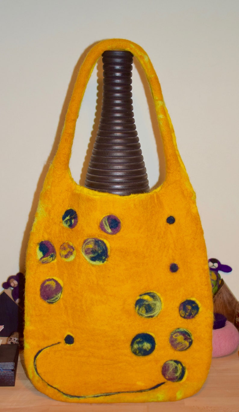 Felt bag, wool bag, feltbag, needlefeelting image 2