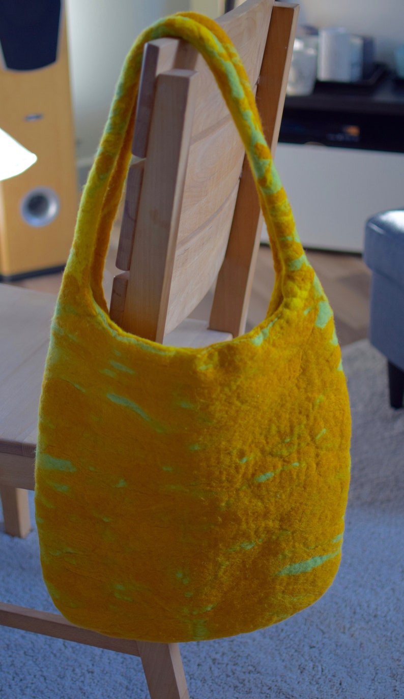 Felt bag, wool bag, feltbag, needlefeelting image 5