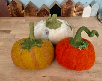 Wool pumpkins