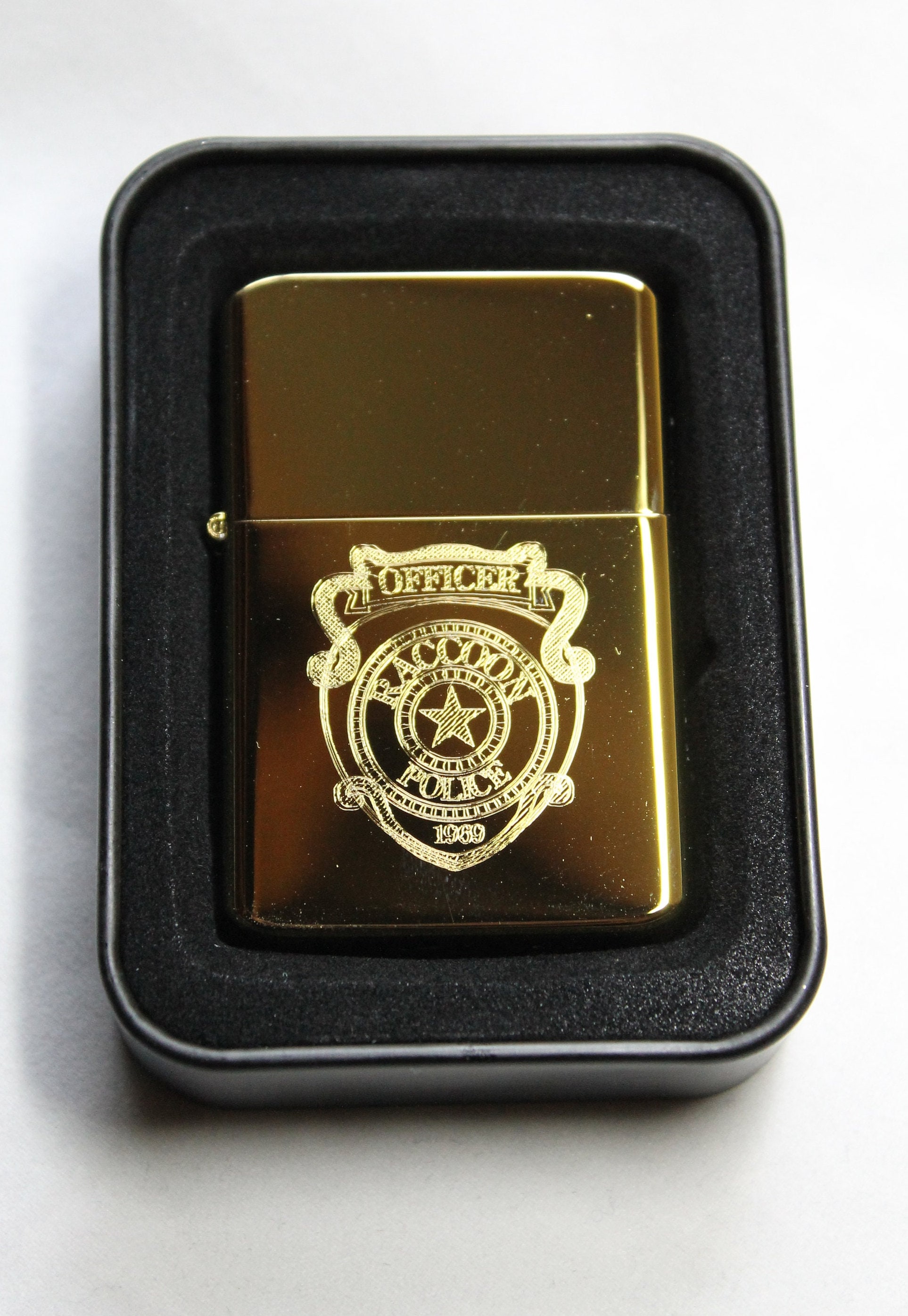 Raccoon City R.P.D. Brass Lighter in Gold or Chrome & Gift Tin 