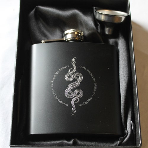 Flasque noir 6 oz Wicca double serpent gravé Tarot inspiré - Style occulte - GRAVURE GRATUITE