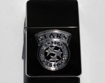 Encendedor de latón S.T.A.R.S. Raccoon City R.P.D. en plata y lata de regalo - GRABADO GRATIS