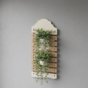 Plik SVG z wycinaną laserowo drewnianą doniczką: Plan wazonu CNC (6 mm)