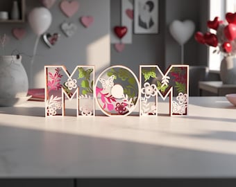 Gelaagd MOM-bord SVG, bloemenvlinder lasergesneden, Moederdagdecor (digitale download)