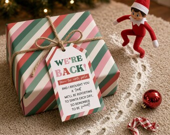 Julklappsetikett med ankomstmotiv, vi är tillbaka, jultomte, rosa rand | Redigerbar Canvasmall, utskrivbar | 905