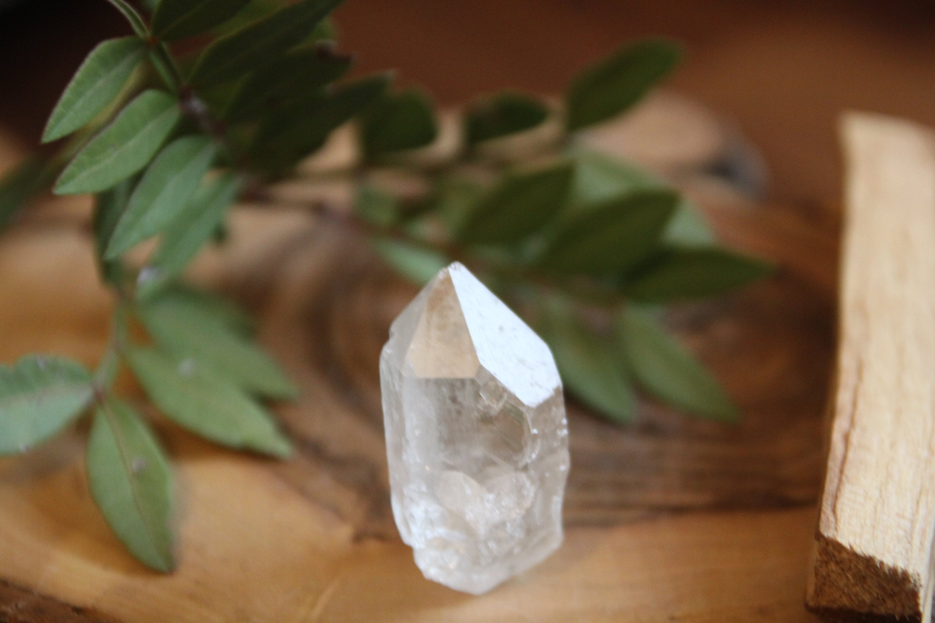 Pointe Brute de Cristal Roche - Lithothérapie Énergisant