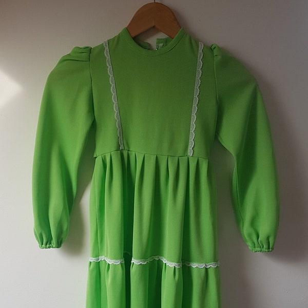 Vintage c1970/80s Bright Lime Green Tiered White Lace Childrens Party Dress Approx. Age 7-8