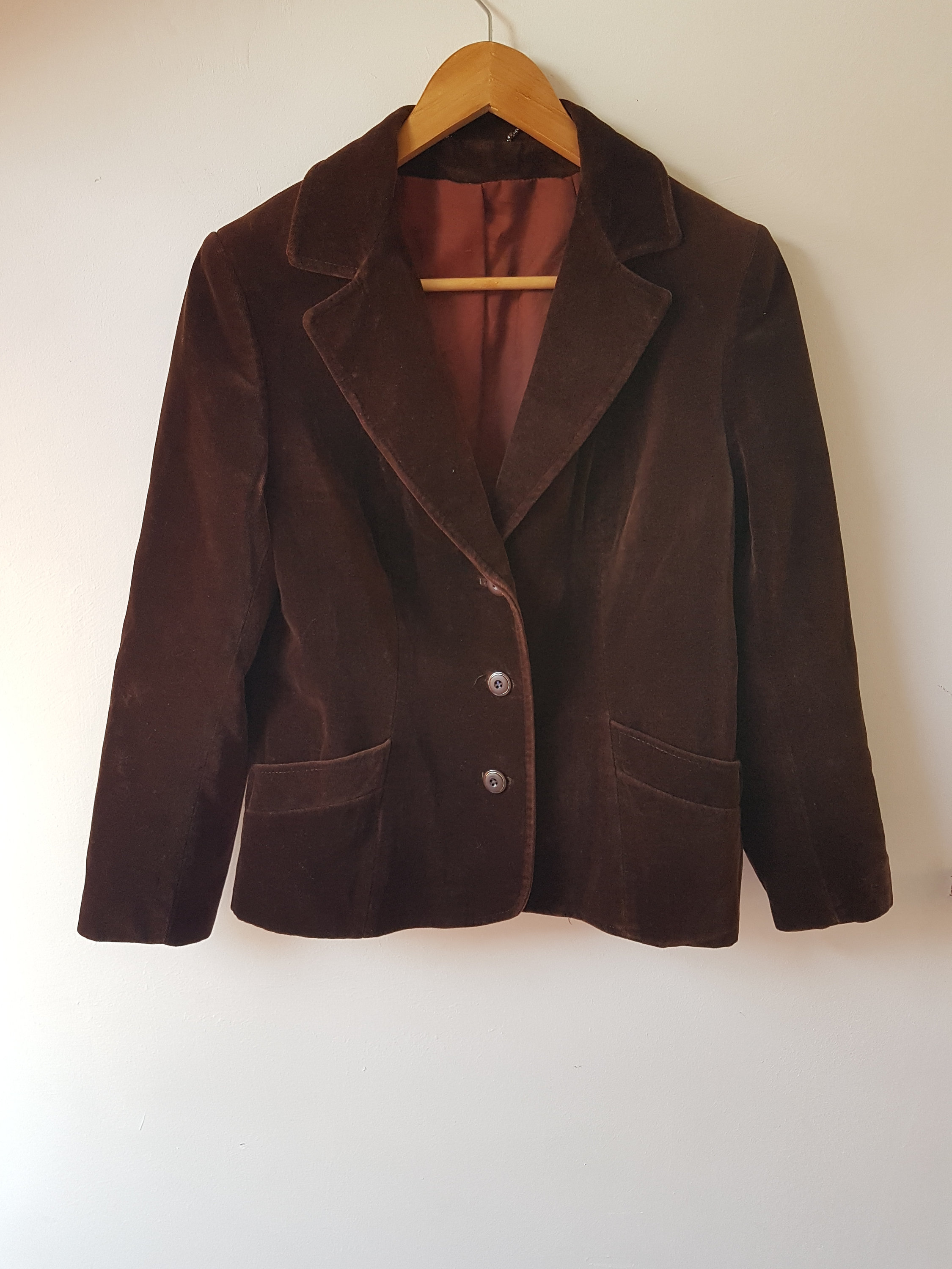 womans velvet jacket