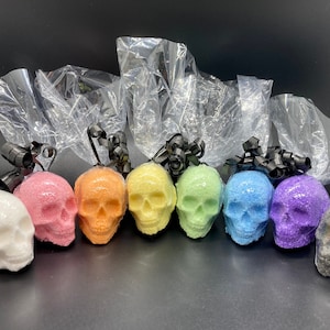 3D Skull bath bomb Halloween Party favors Gothic wedding gifts for Bridesmaids handmade Fall Fizzies Spooky Season