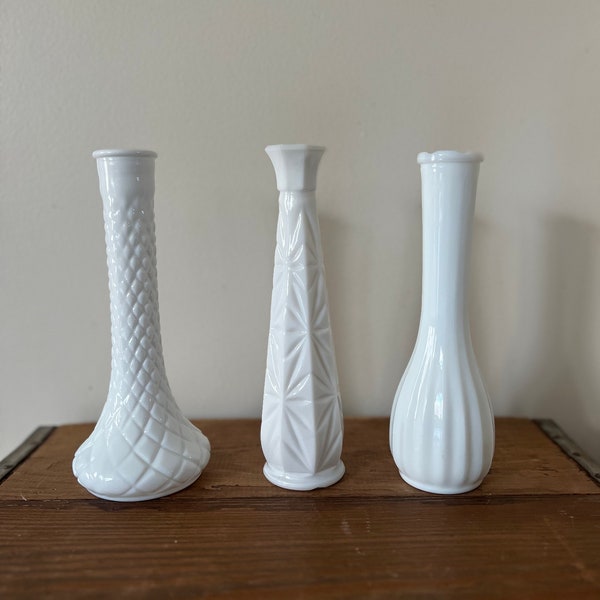 vases en verre de lait vintage, divers vases en verre de lait, vase en verre de lait