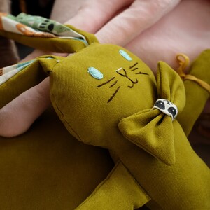 PRONTO PER LA SPEDIZIONE! Muku Kids Cuddly Soft Rabbit&quot;Mukuänku&quot;,Giocattoli decorativi fatti a mano per bambini di peluche, bambola di pezza, giocattolo morbido, coniglietto coniglio, peluche,